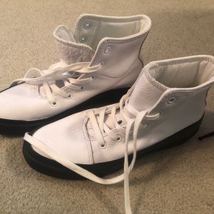 Leather women’s Converse worn once